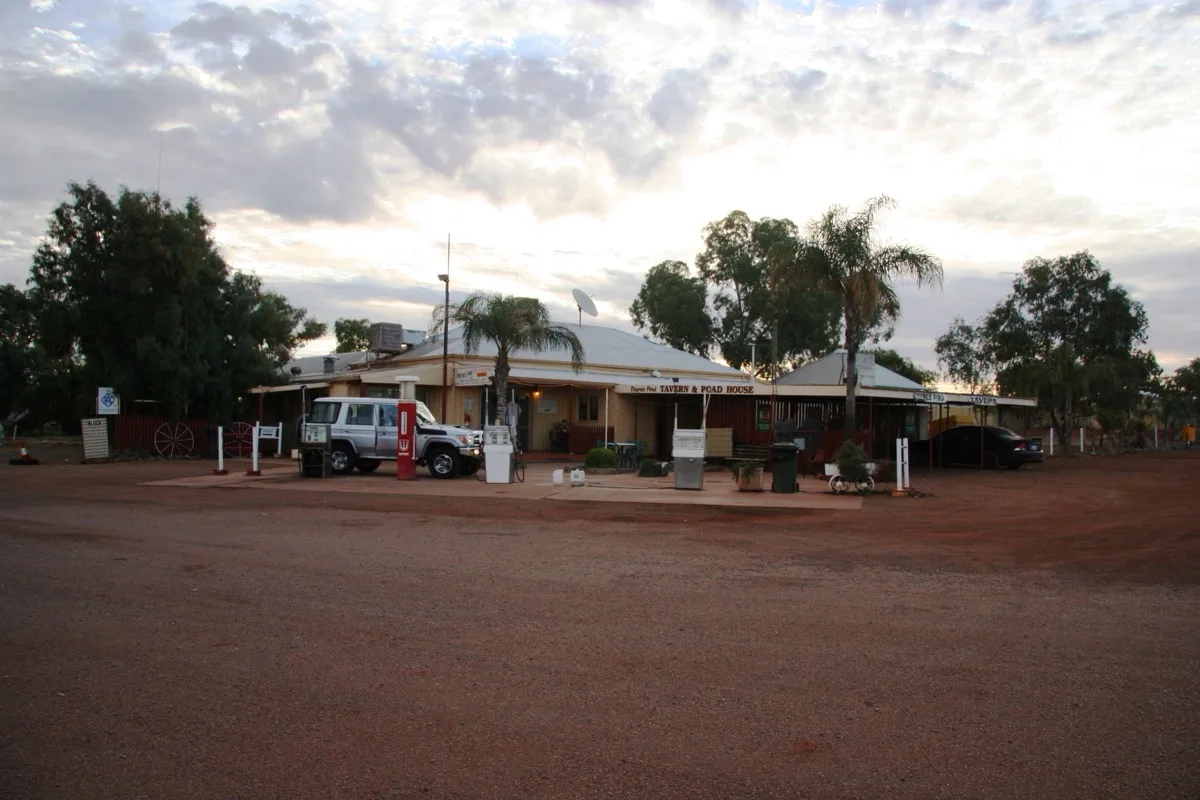 Outback roadhouse stop in the heart of Western Australia