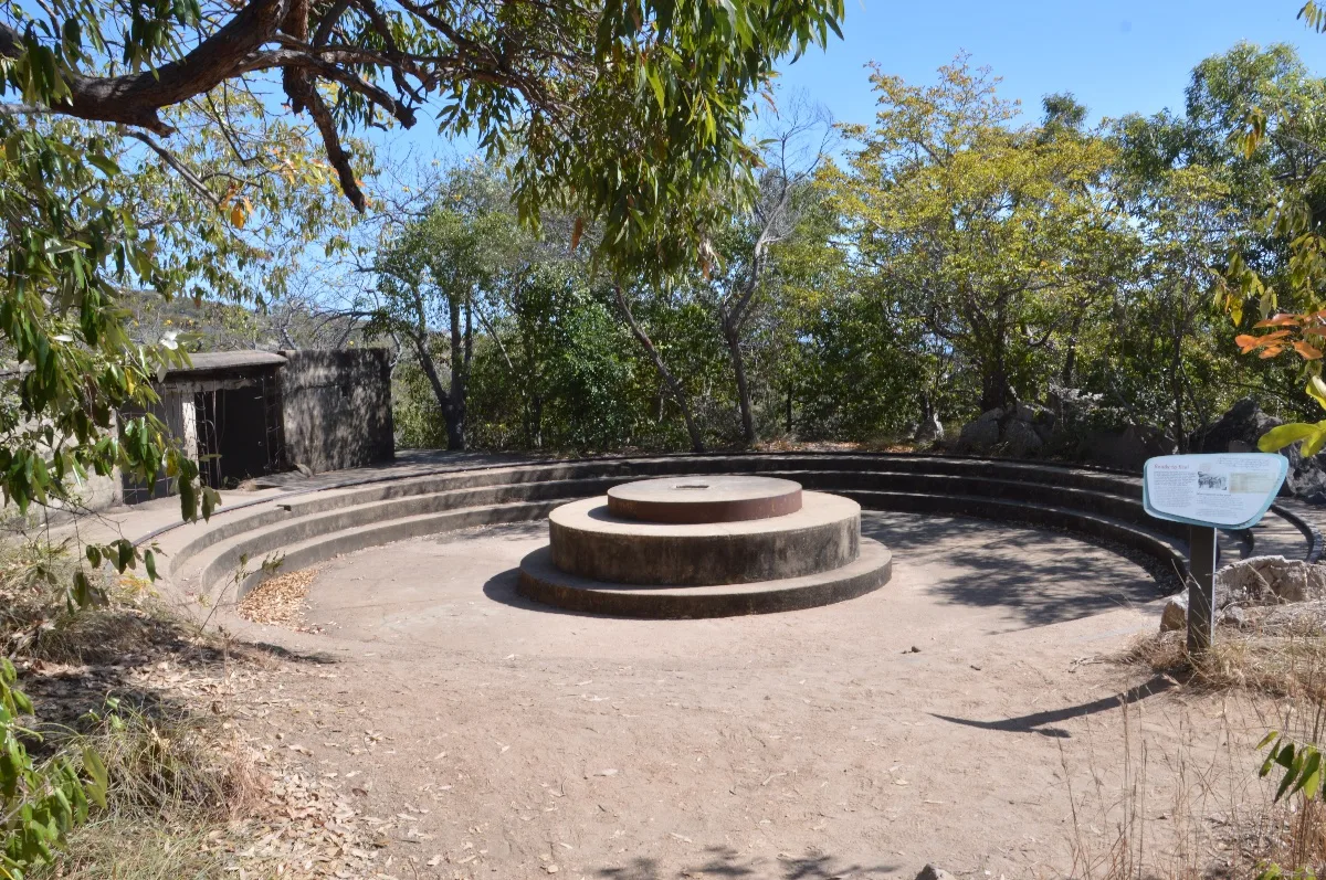 The circular concrete base where a large canon was mounted, defending Australia.