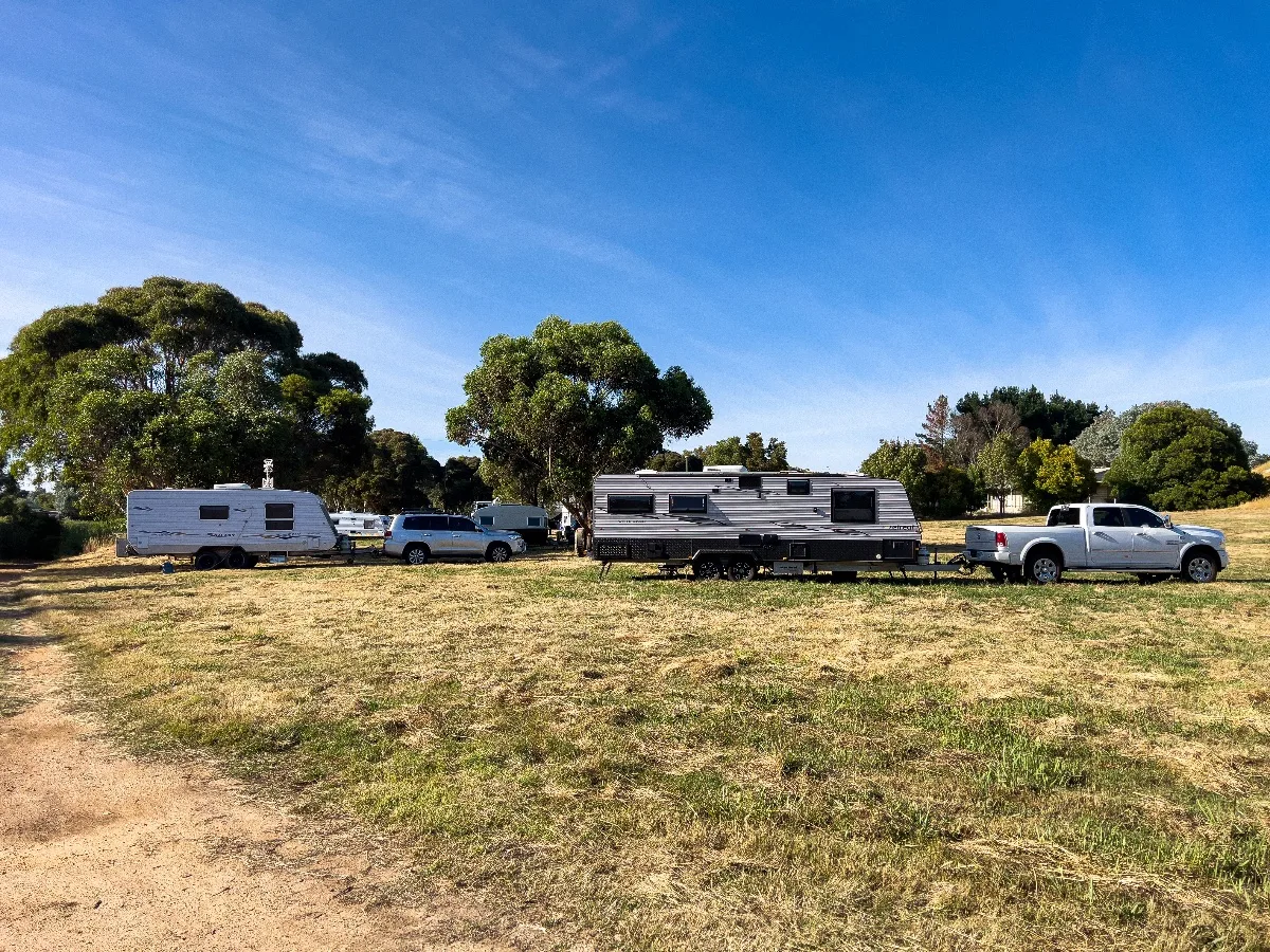 Fellow travelers making the most of the free camp near Haddon, all getting ready for Tasmania.