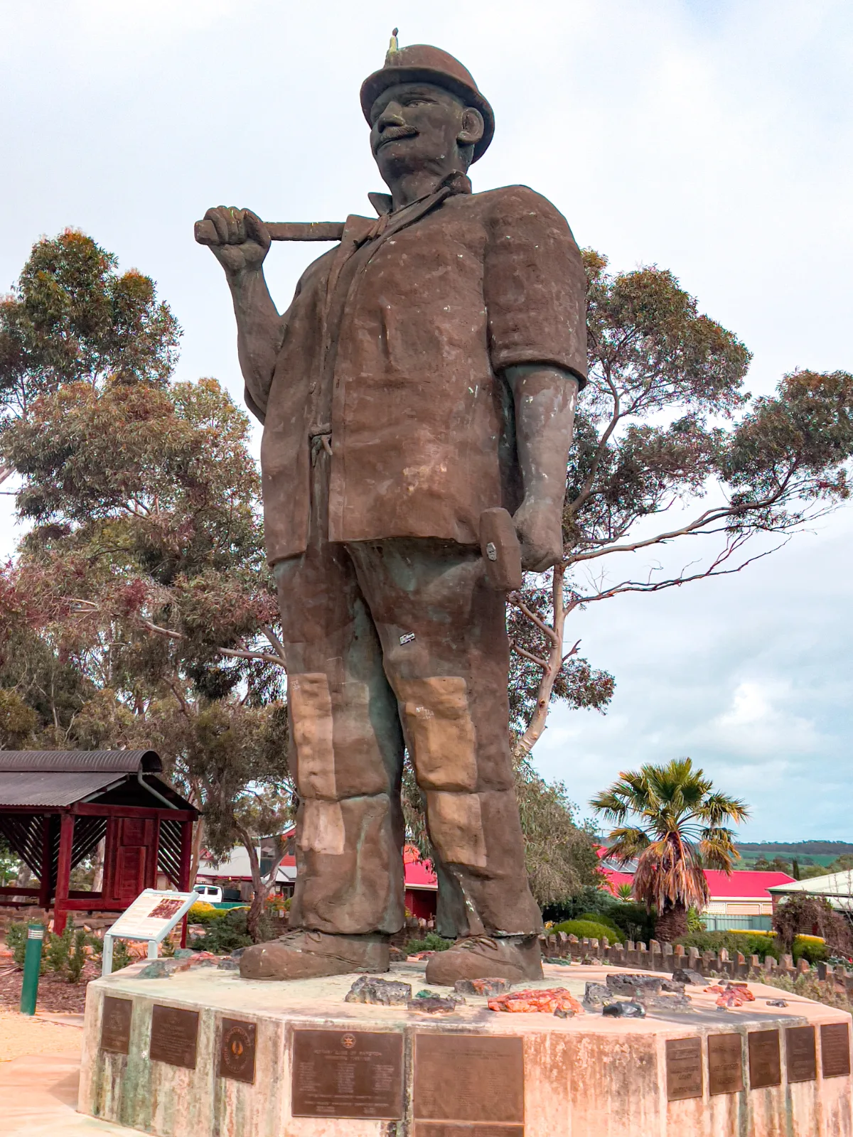 The towering statue of a miner at the Kapunda Mining Museum, a tribute to the region's rich history.