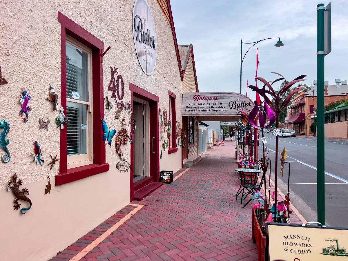 An antiques shop on Mannum's main street offers a charming glimpse into the past.