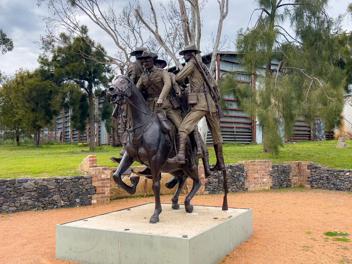 Bill the Bastard memorial - A monument to a heroic horse and the soldiers he served.