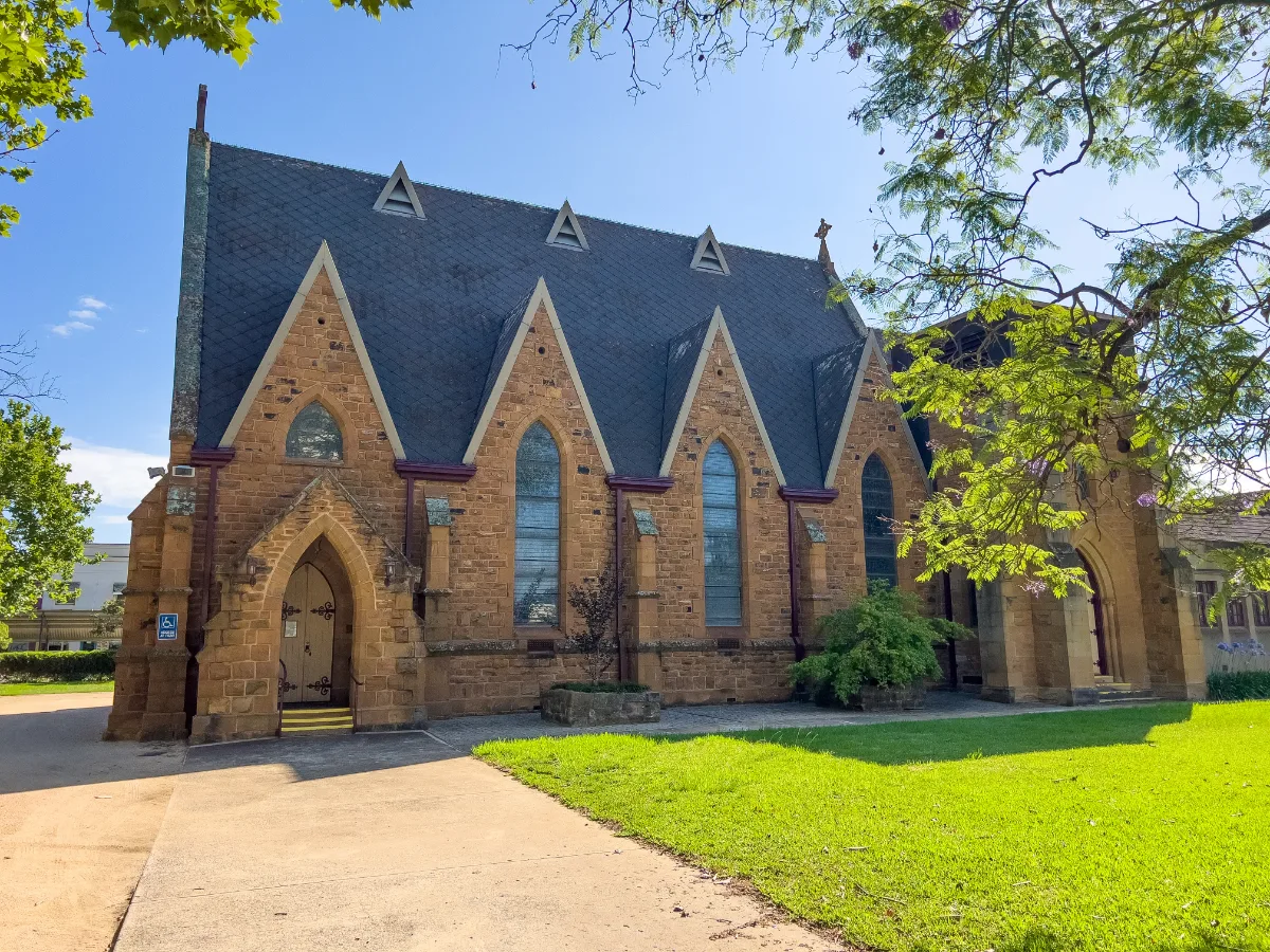 St. Andrew's Presbyterian Church in Forbes, built from local sandstone.