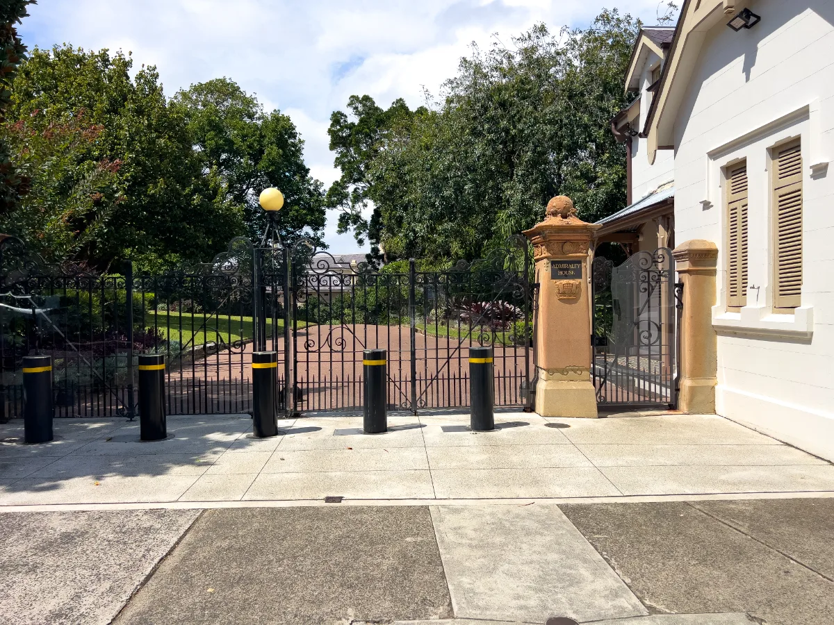 The entrance gate to Kirribilli House, offering a glimpse into Australian political history.