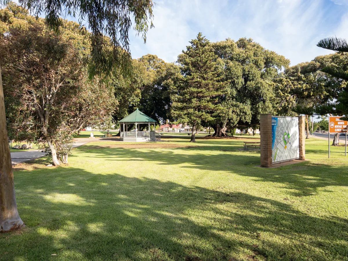 A peaceful park in Moonta, perfect for a relaxing stroll.