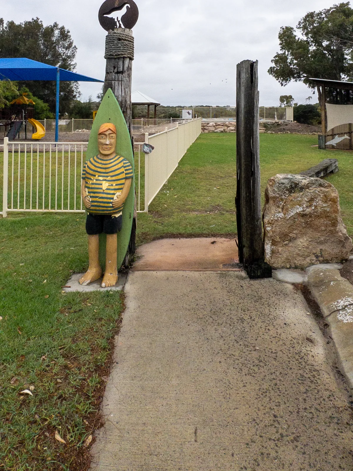 A quirky surfer statue in the Elliston playground adds a touch of local charm.