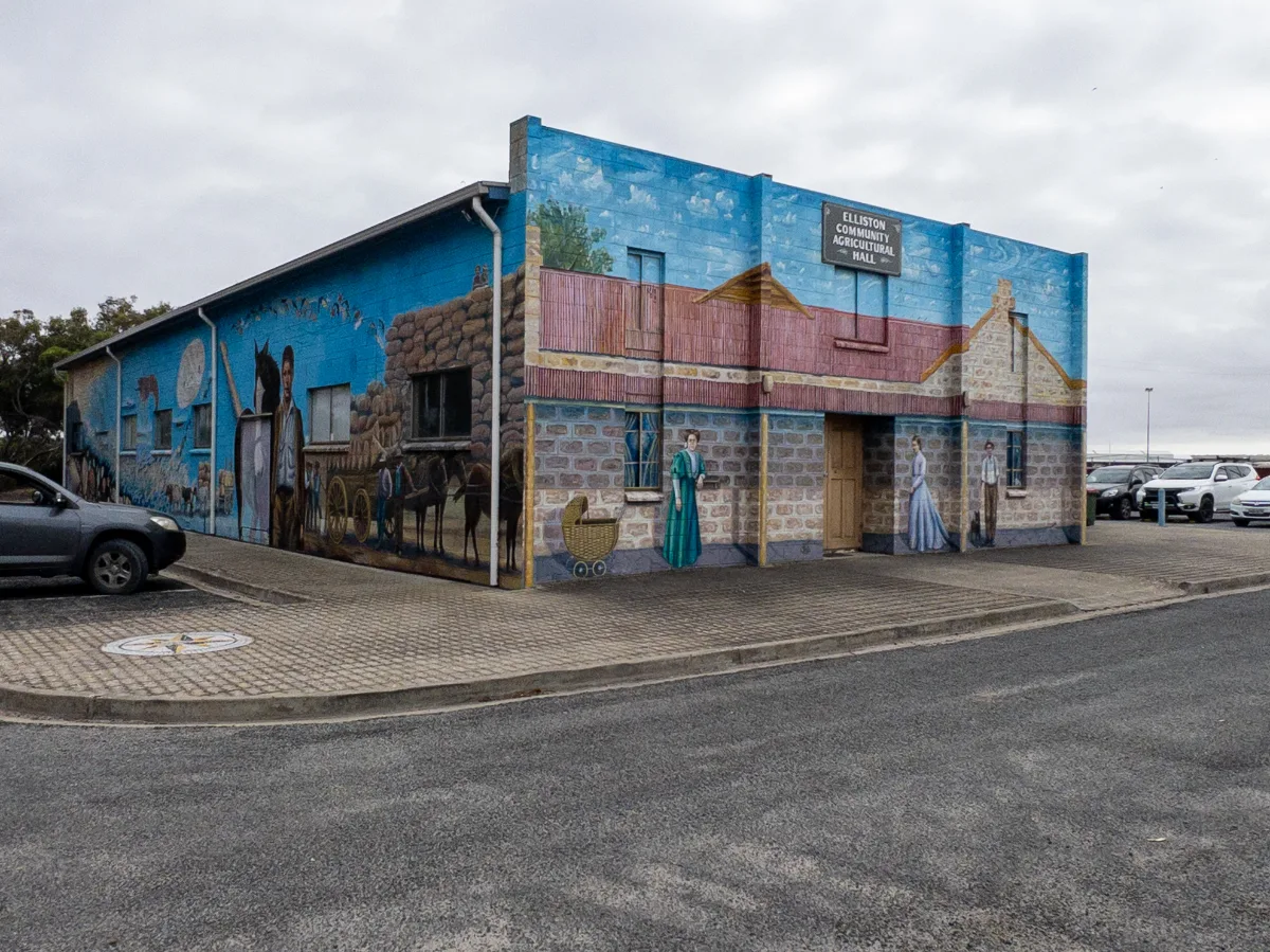 The Elliston Community War Memorial Hall displays a vibrant mural that tells the story of the town's early settlers.