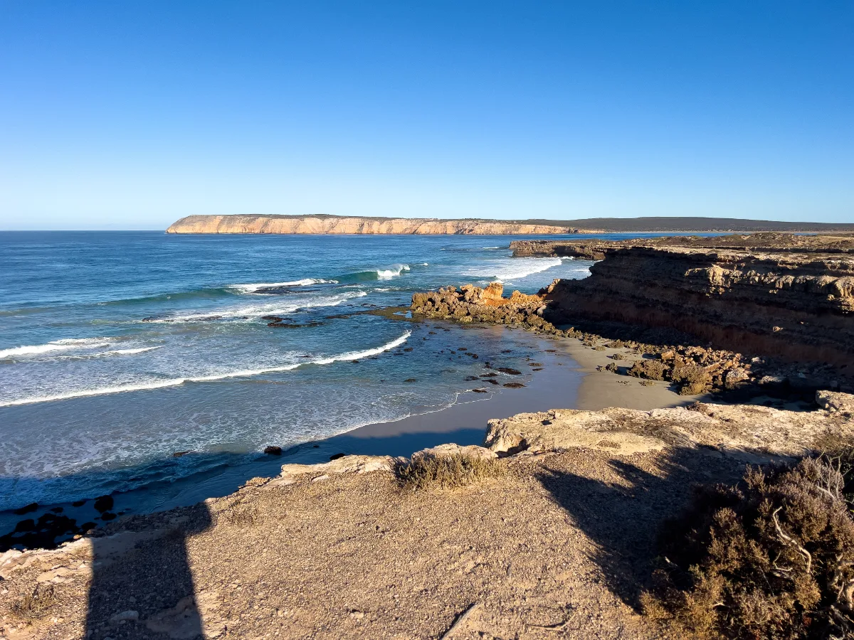 Panoramic views of the dramatic coastline at Venus Bay.