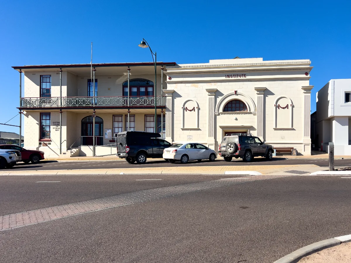 The Streaky Bay Institute, a stately building, stands as a testament to the town's rich history.