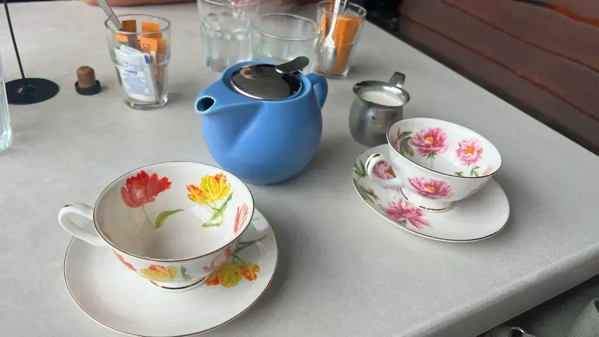 Tea for two, with a touch of floral elegance. Lisa's keen eye for china is a useful skill when exploring new places.