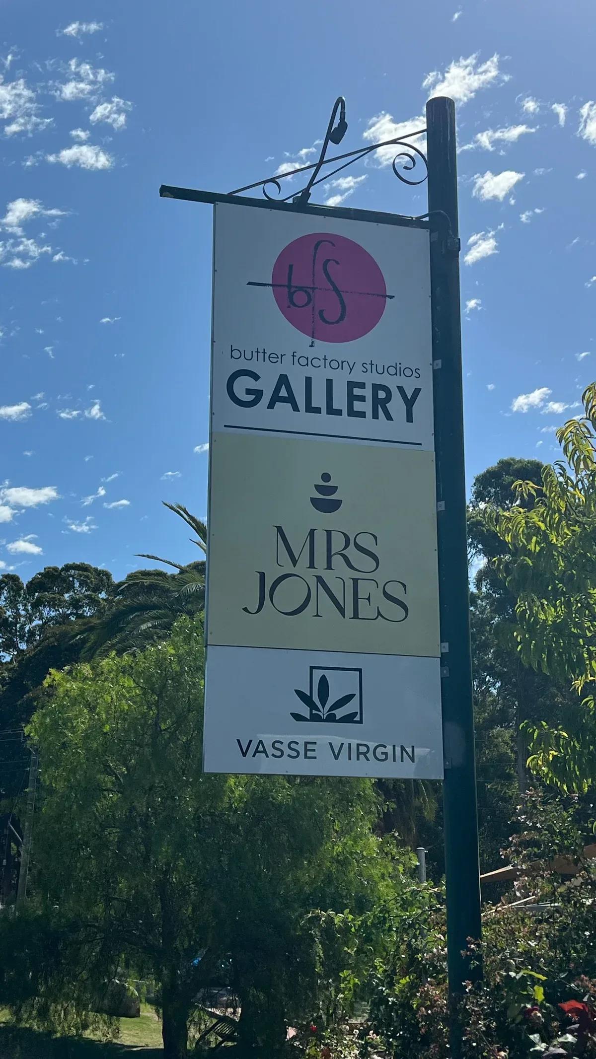 The signpost outside the Butter Factory Studios, Gallery, and Mrs. Jones restaurant, a beacon for art and good food.