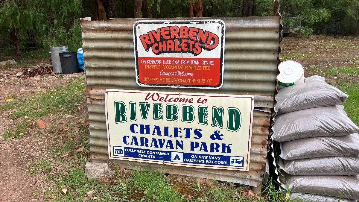 The welcoming (or perhaps just informative) signs at the entrance to Riverbend.